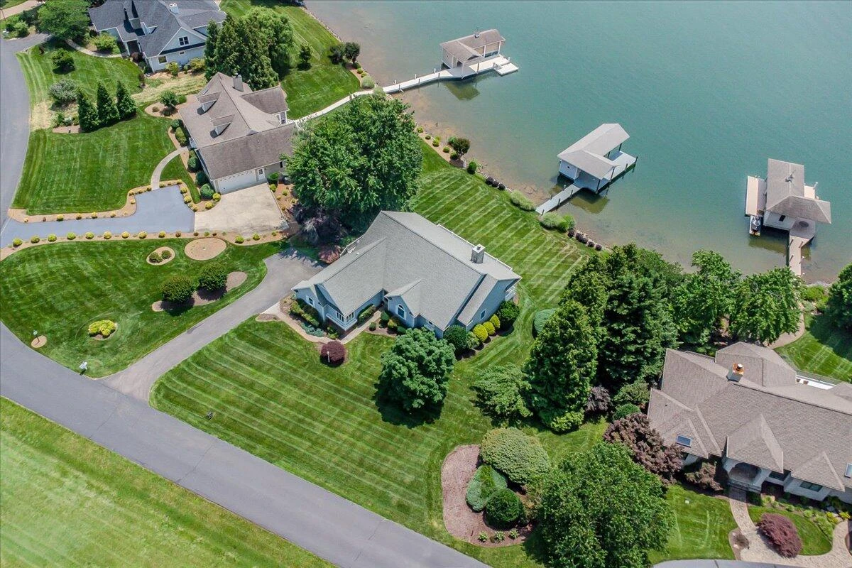 35 Lake Shore DR - Photo 7