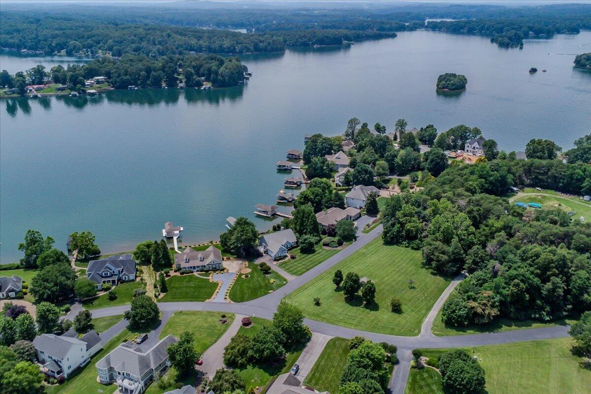 35 Lake Shore DR - Photo 9