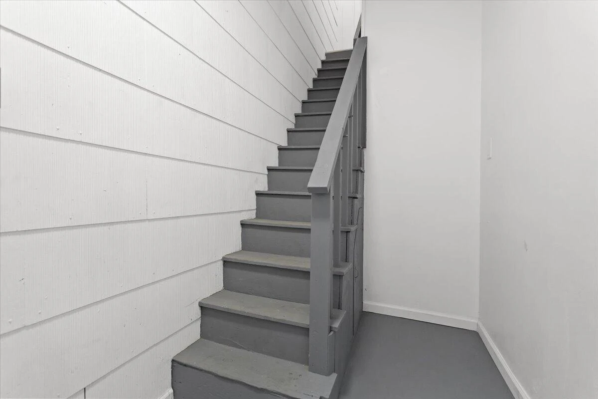 1012 Morehead AVE - Photo 15