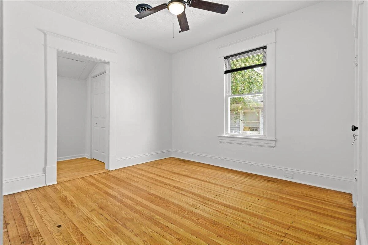 1012 Morehead AVE - Photo 25