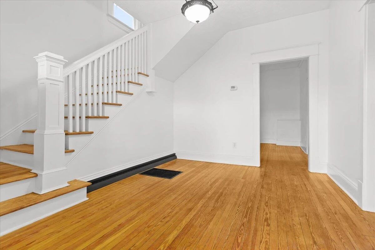 1012 Morehead AVE - Photo 4
