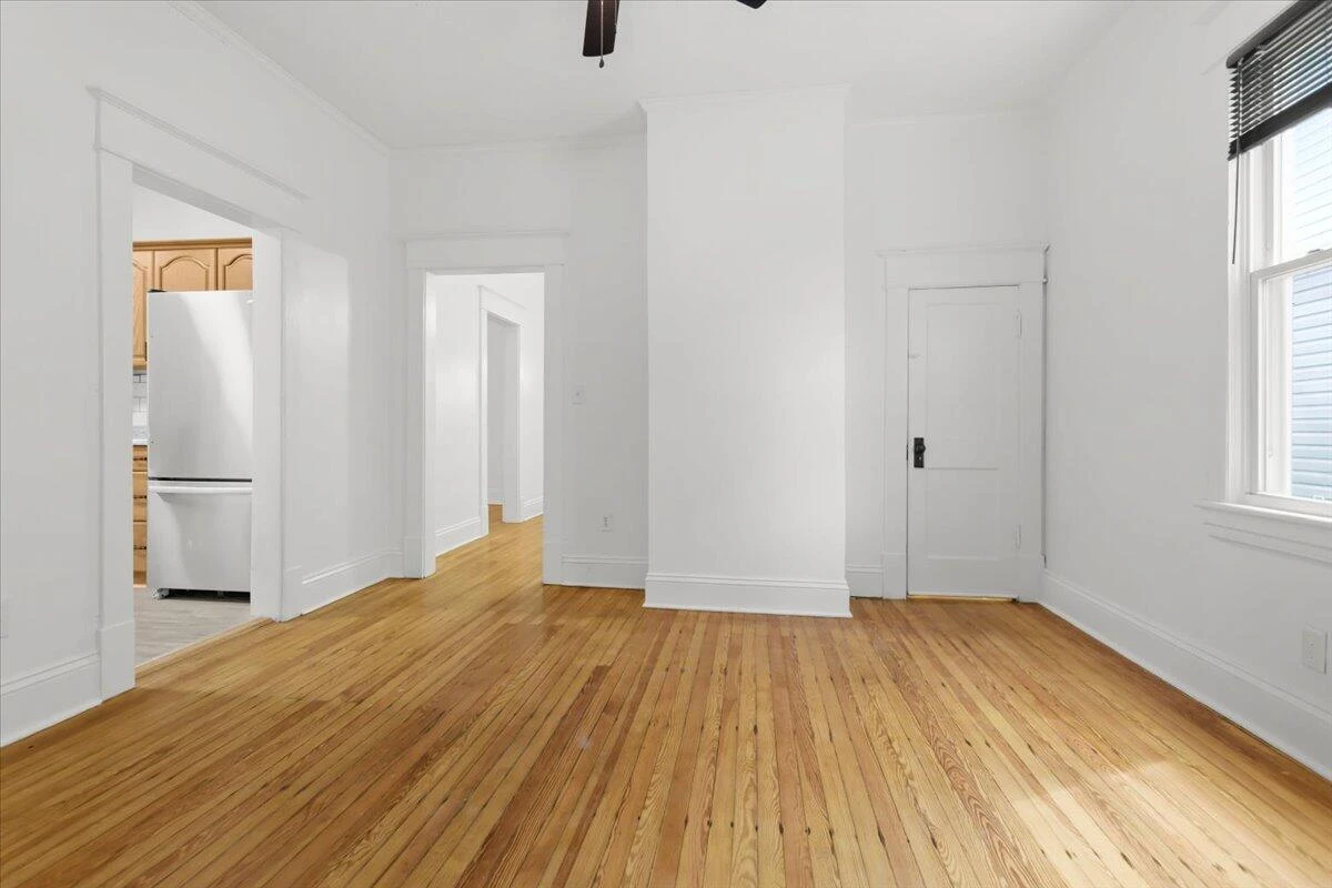 1012 Morehead AVE - Photo 8