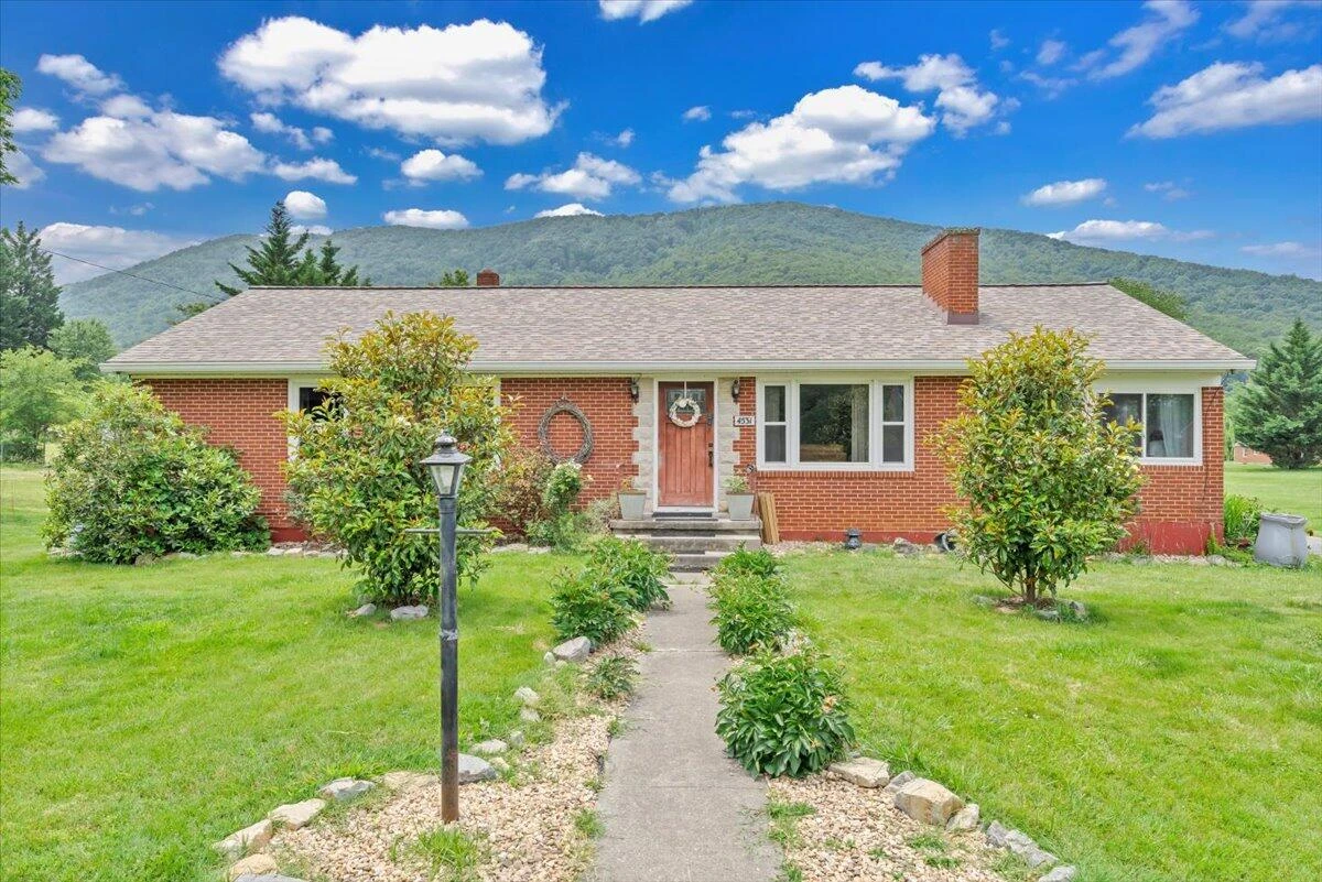 4531 Cowman RD