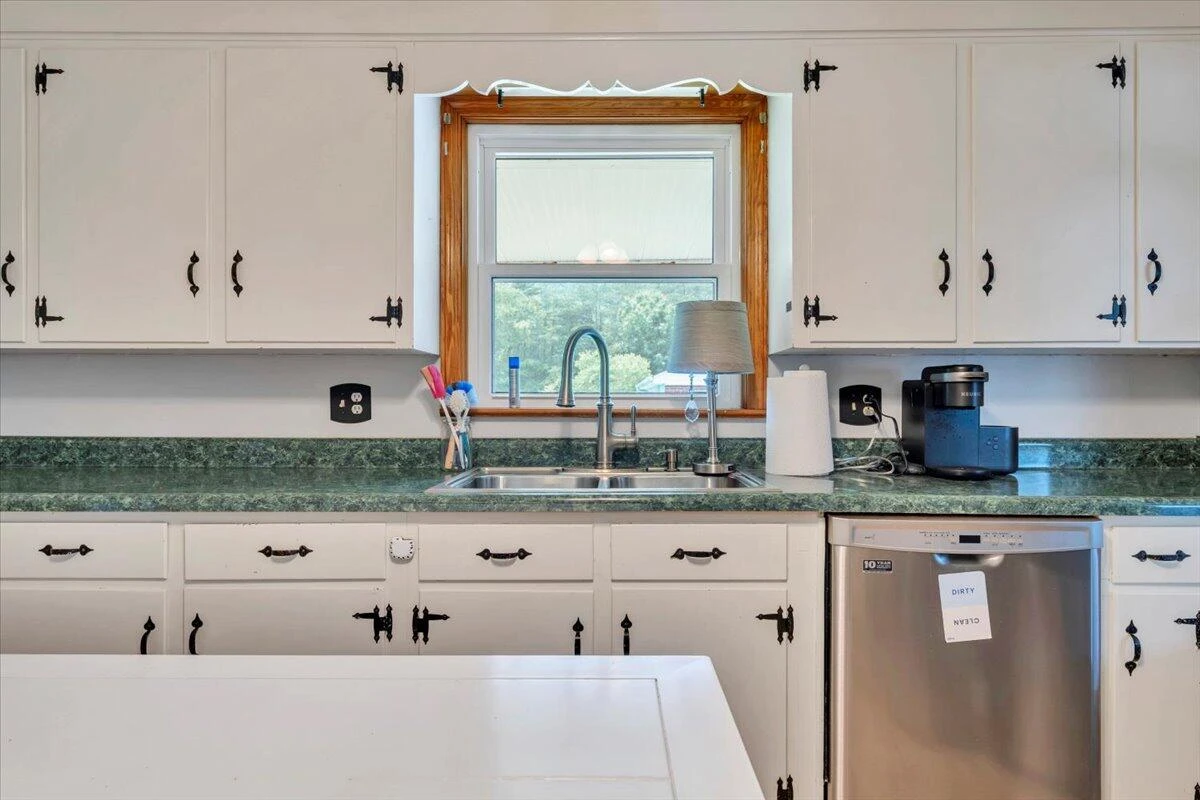 4531 Cowman RD - Photo 10