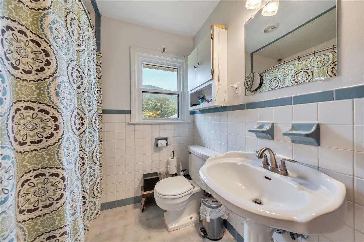 4531 Cowman RD - Photo 18