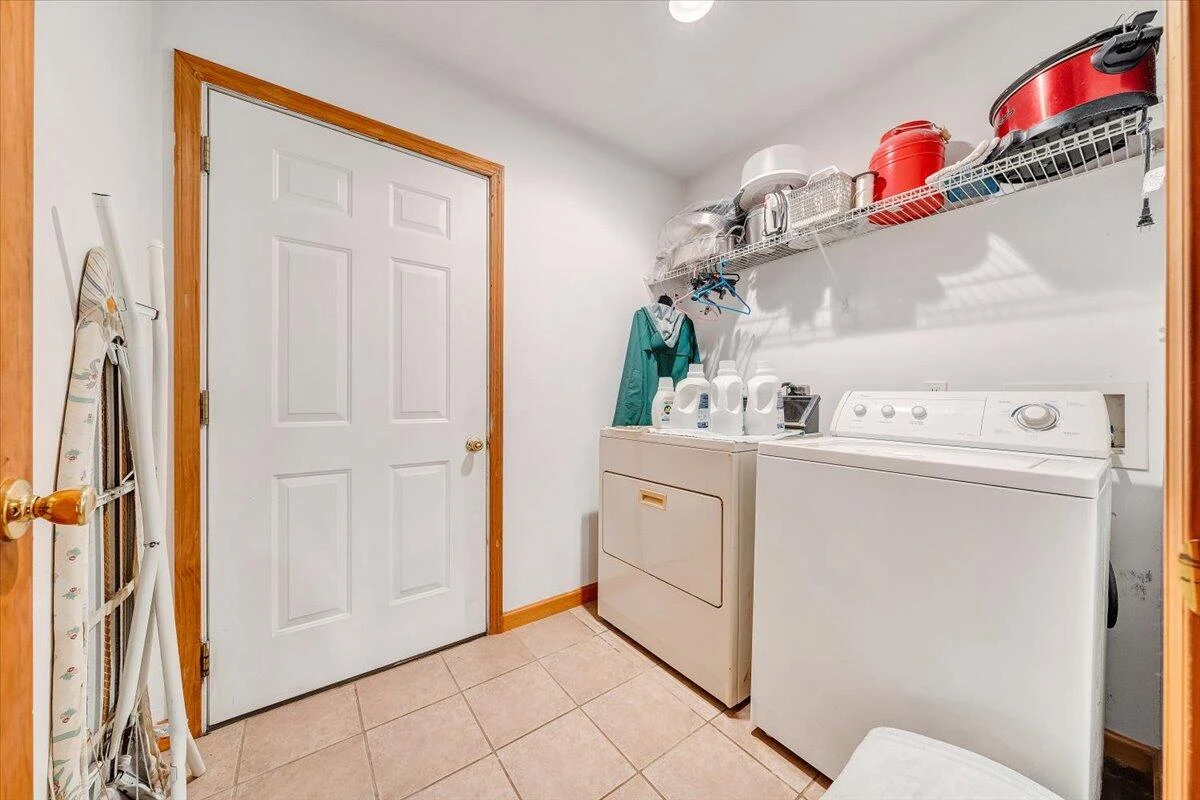 338 White Oak LN - Photo 14