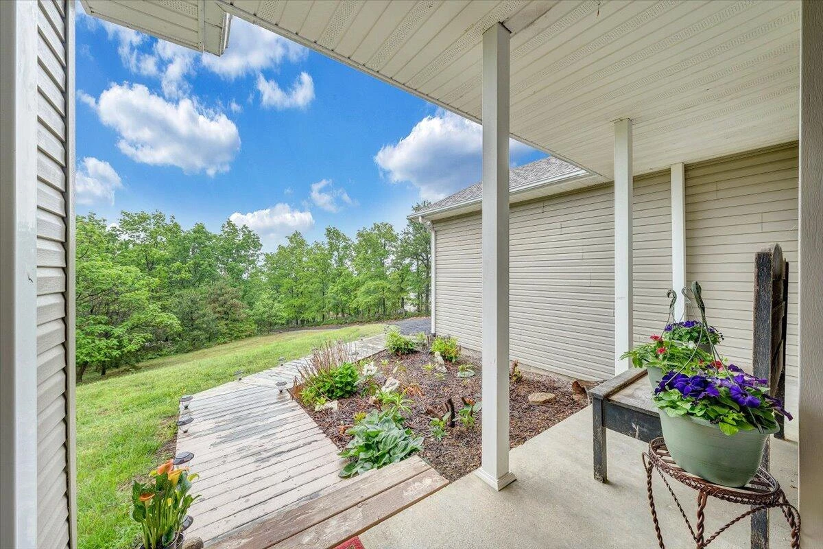 338 White Oak LN - Photo 2