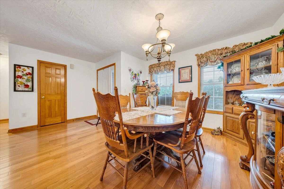 338 White Oak LN - Photo 32