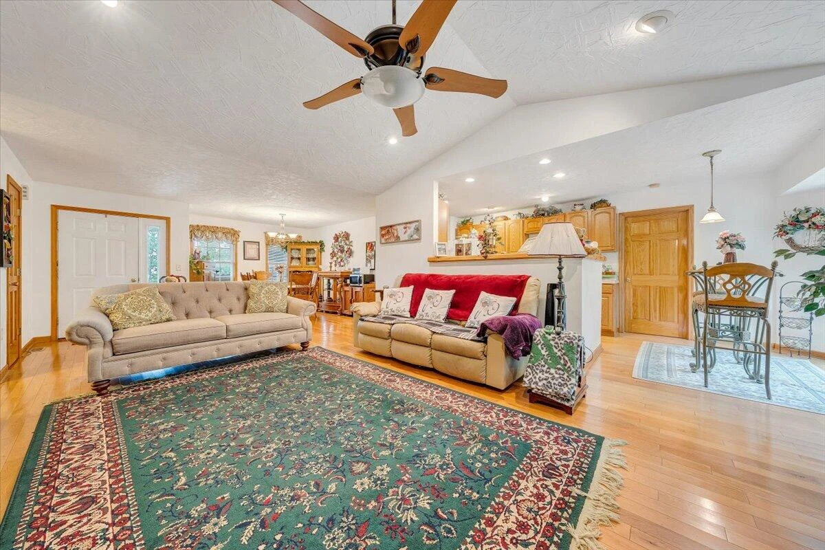 338 White Oak LN - Photo 35