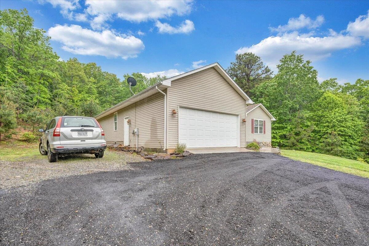 338 White Oak LN - Photo 5