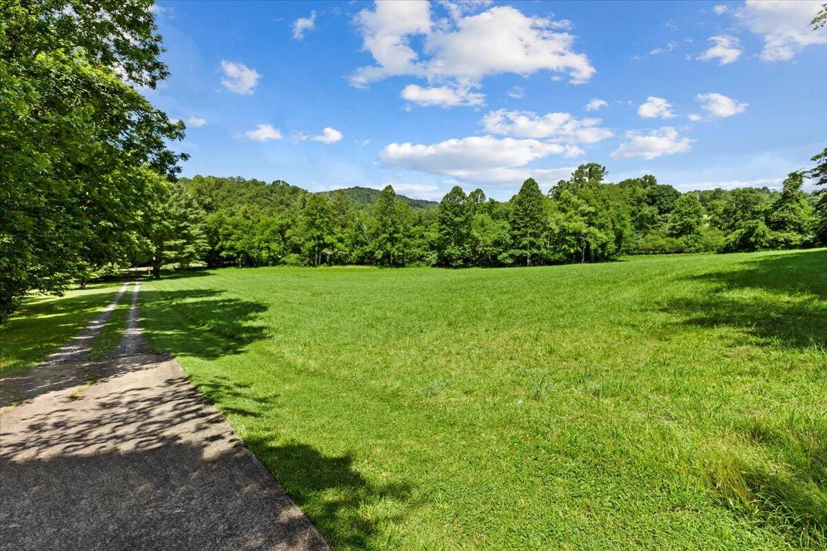 612 Peters Creek DR - Photo 64