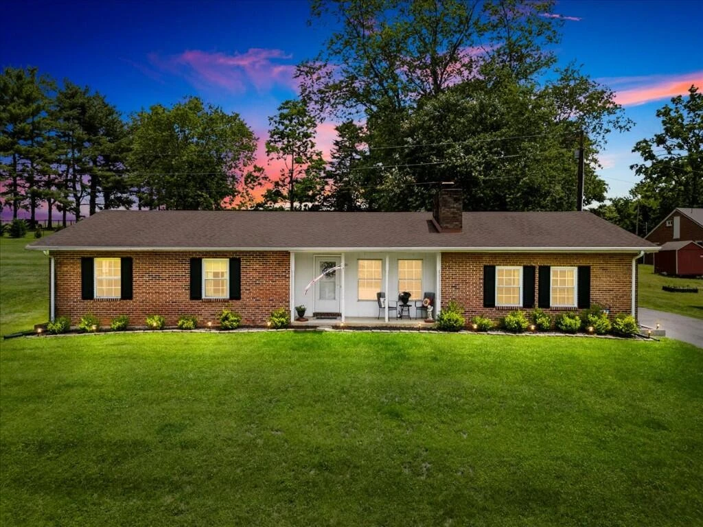 1501 English Forest RD