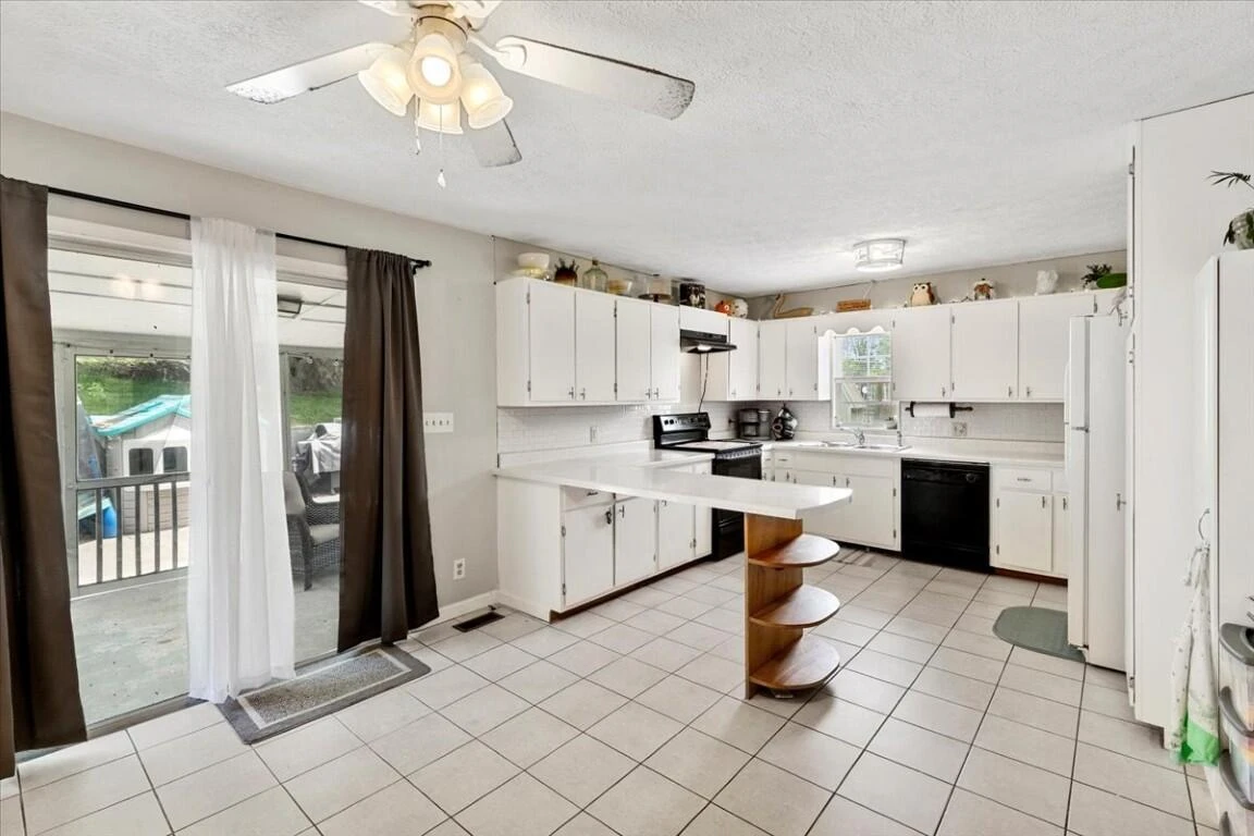 1501 English Forest RD - Photo 15