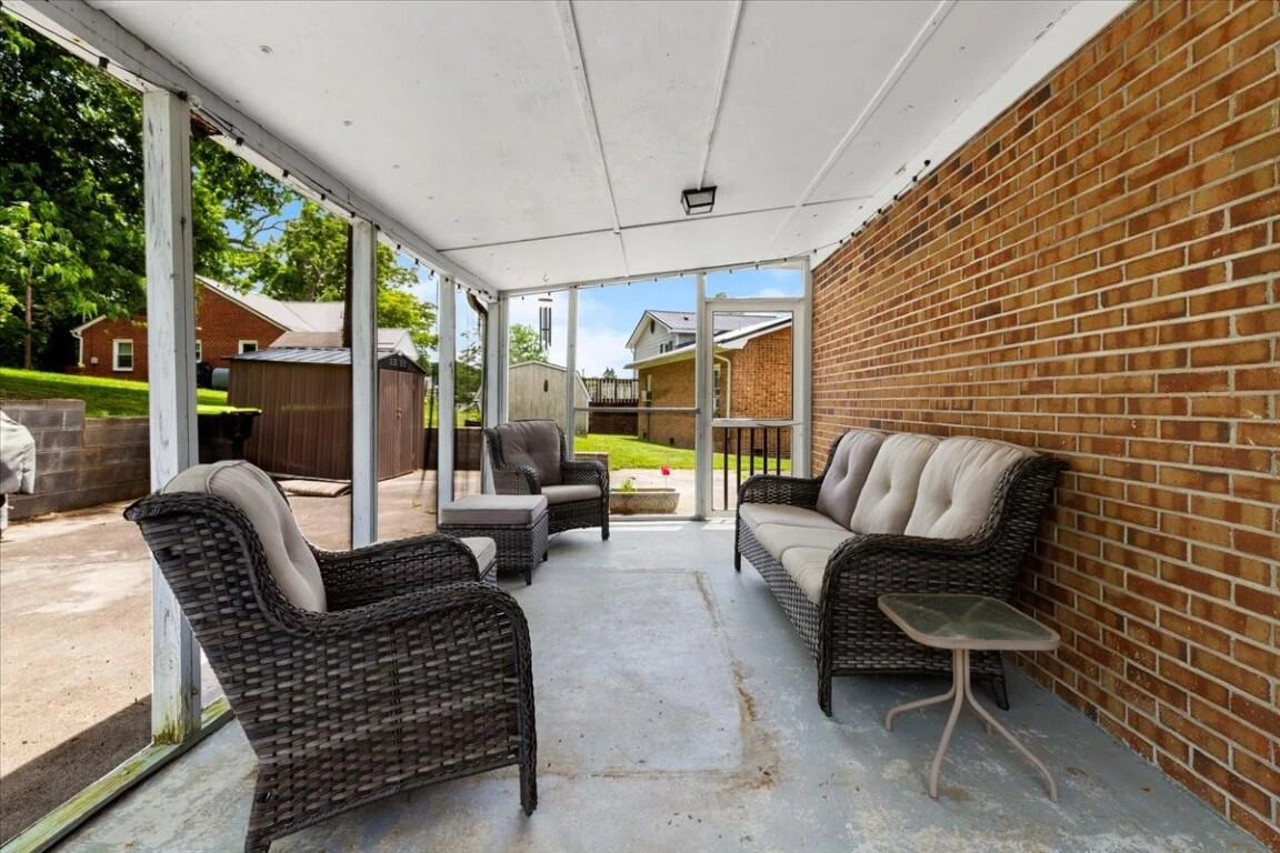 1501 English Forest RD - Photo 34