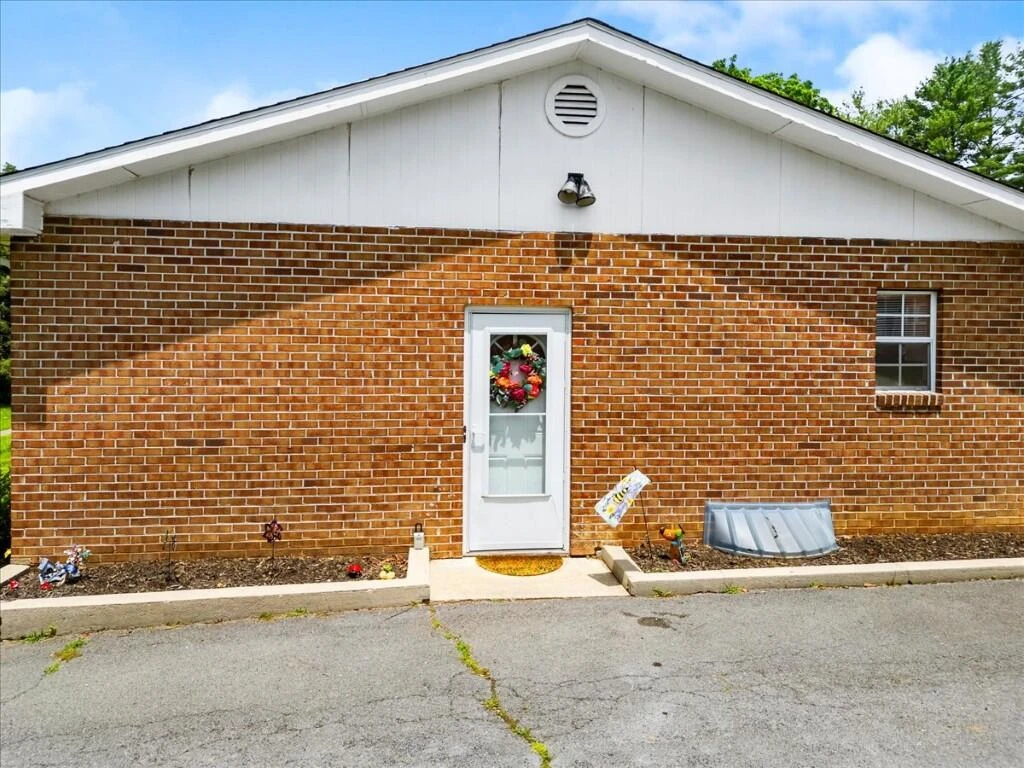 1501 English Forest RD - Photo 38
