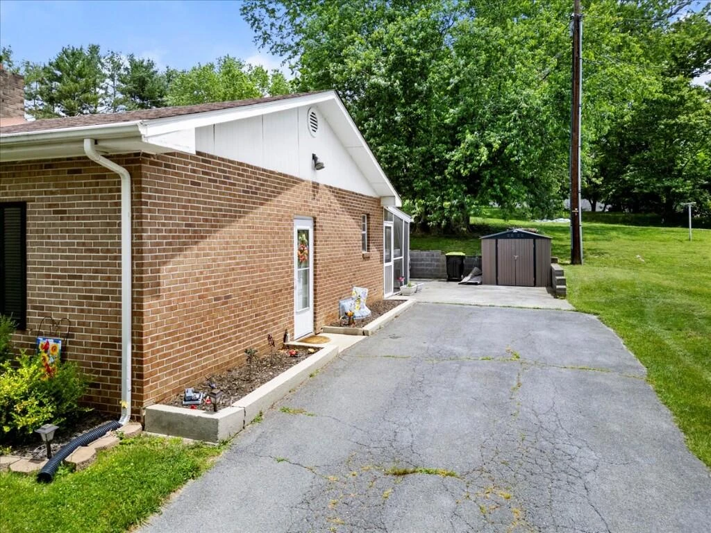 1501 English Forest RD - Photo 43