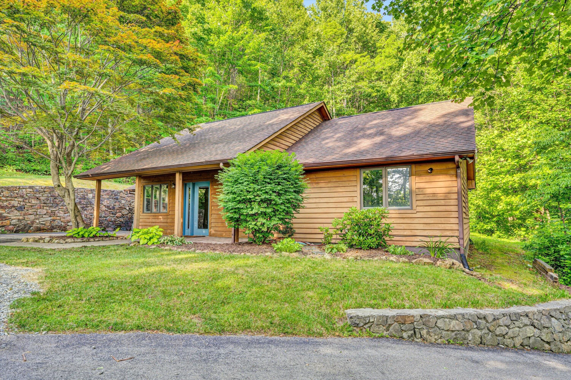 8757 Bent Mountain RD - Photo 2