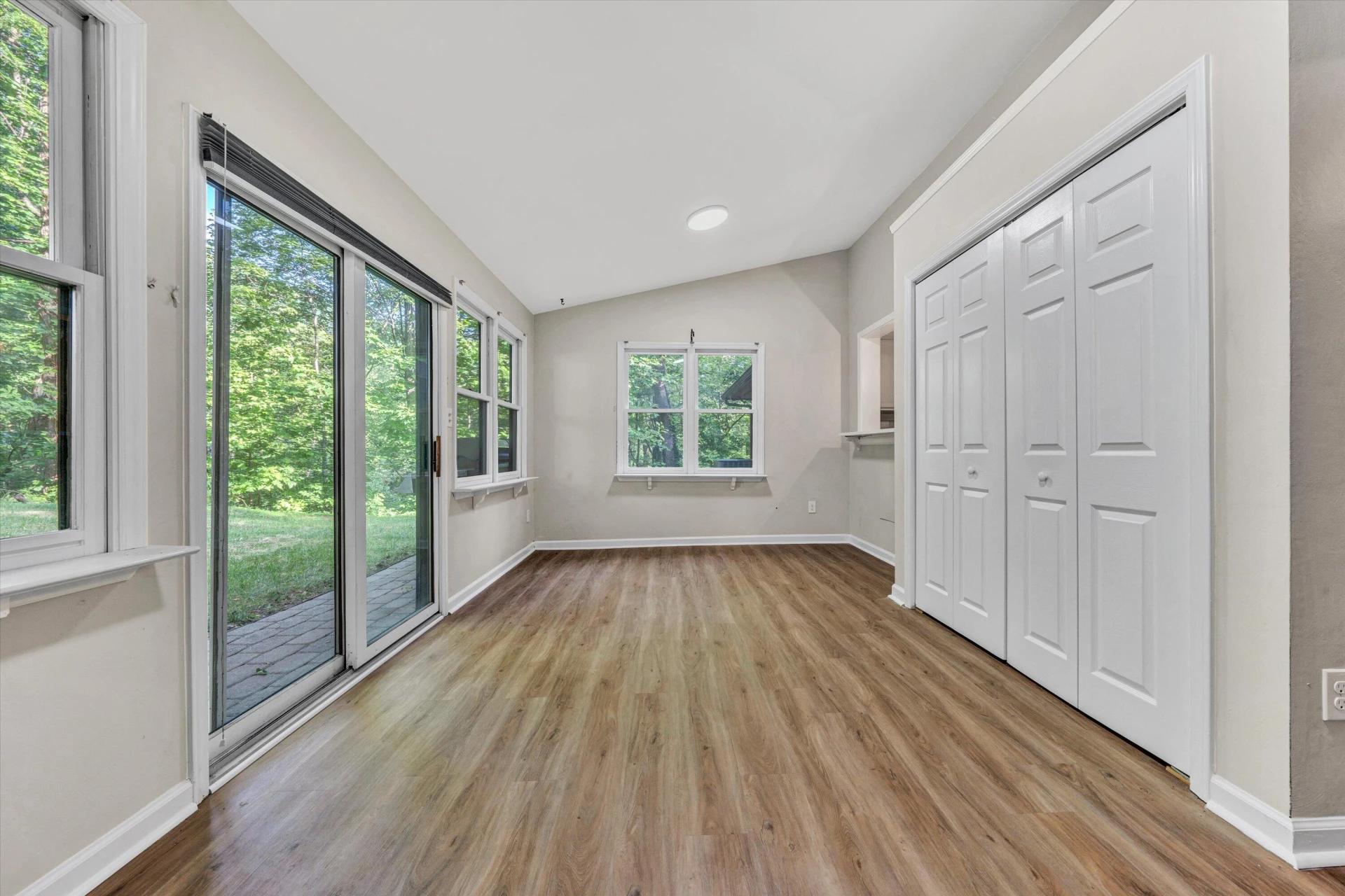8757 Bent Mountain RD - Photo 24