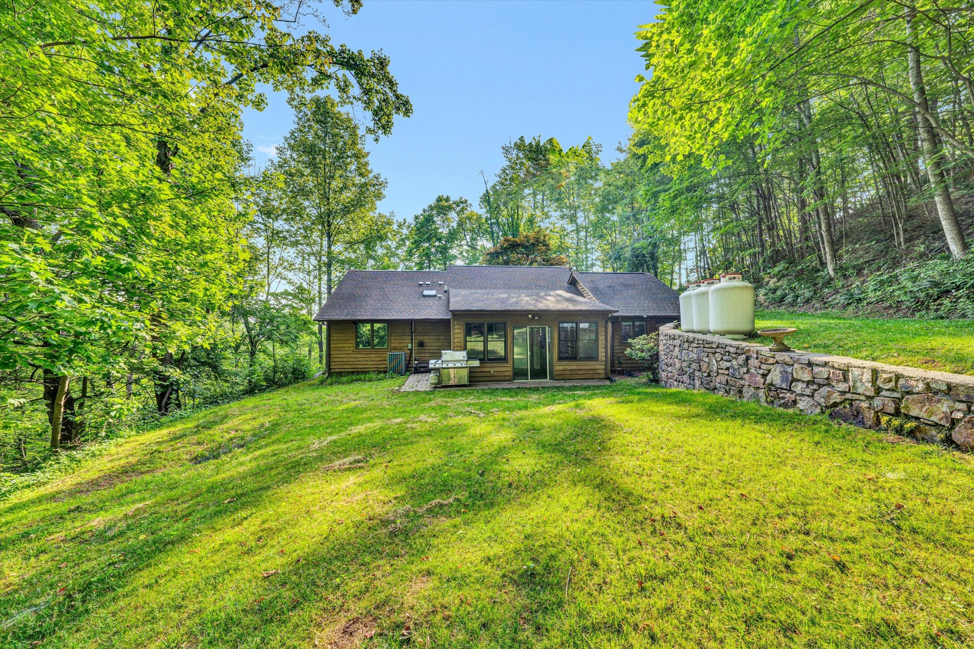 8757 Bent Mountain RD - Photo 31