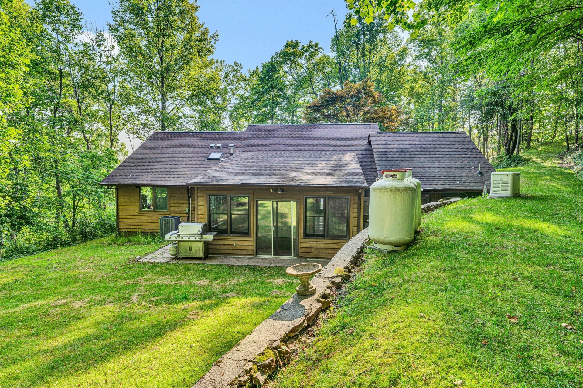 8757 Bent Mountain RD - Photo 32