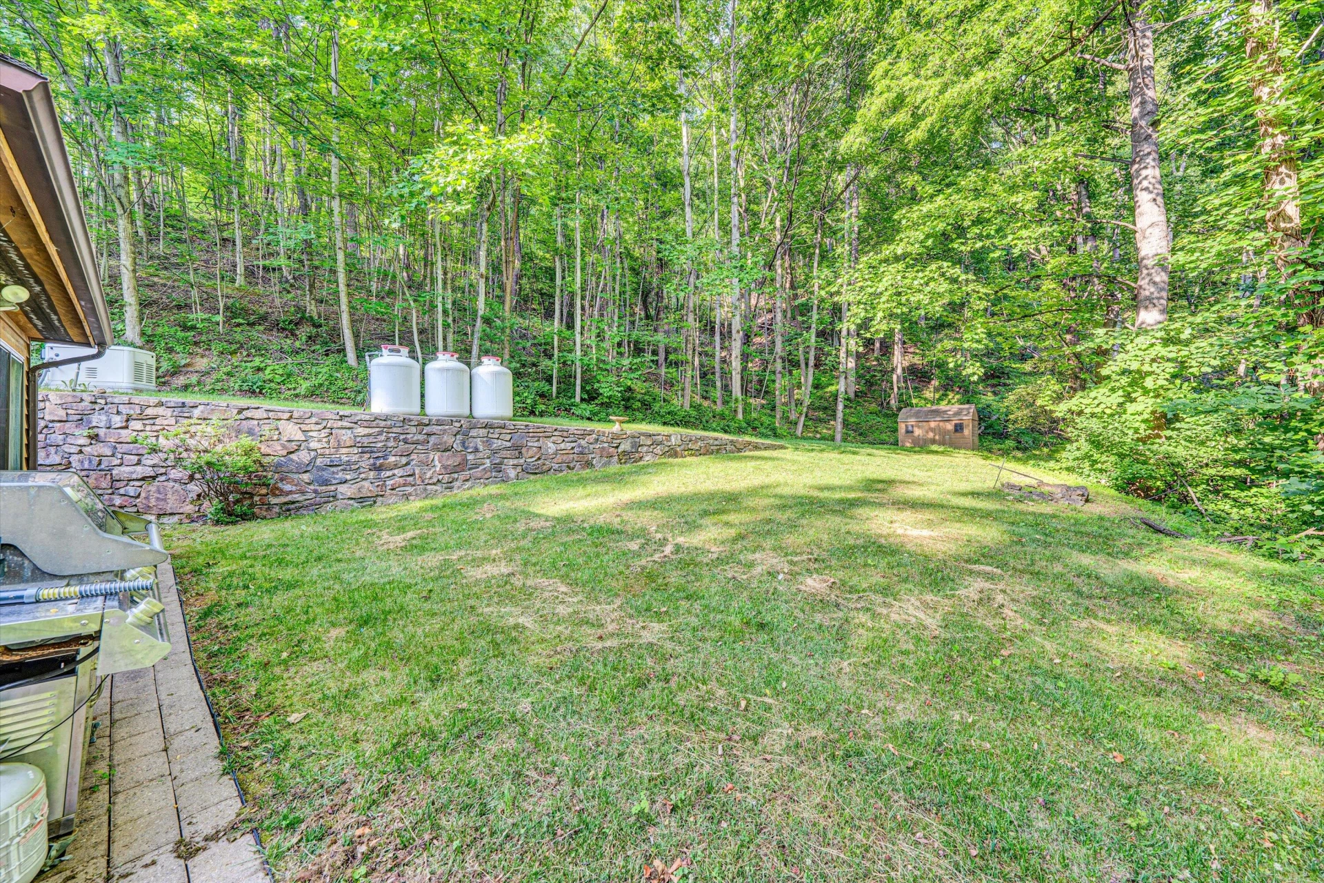 8757 Bent Mountain RD - Photo 35