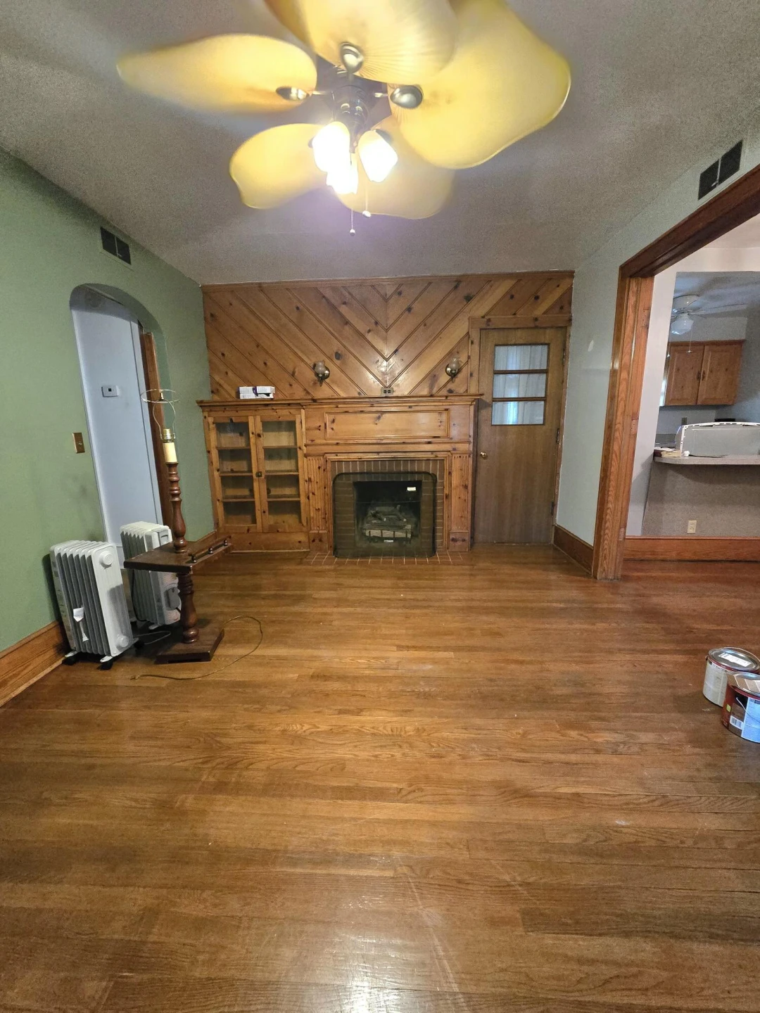 703 Staunton AVE - Photo 2