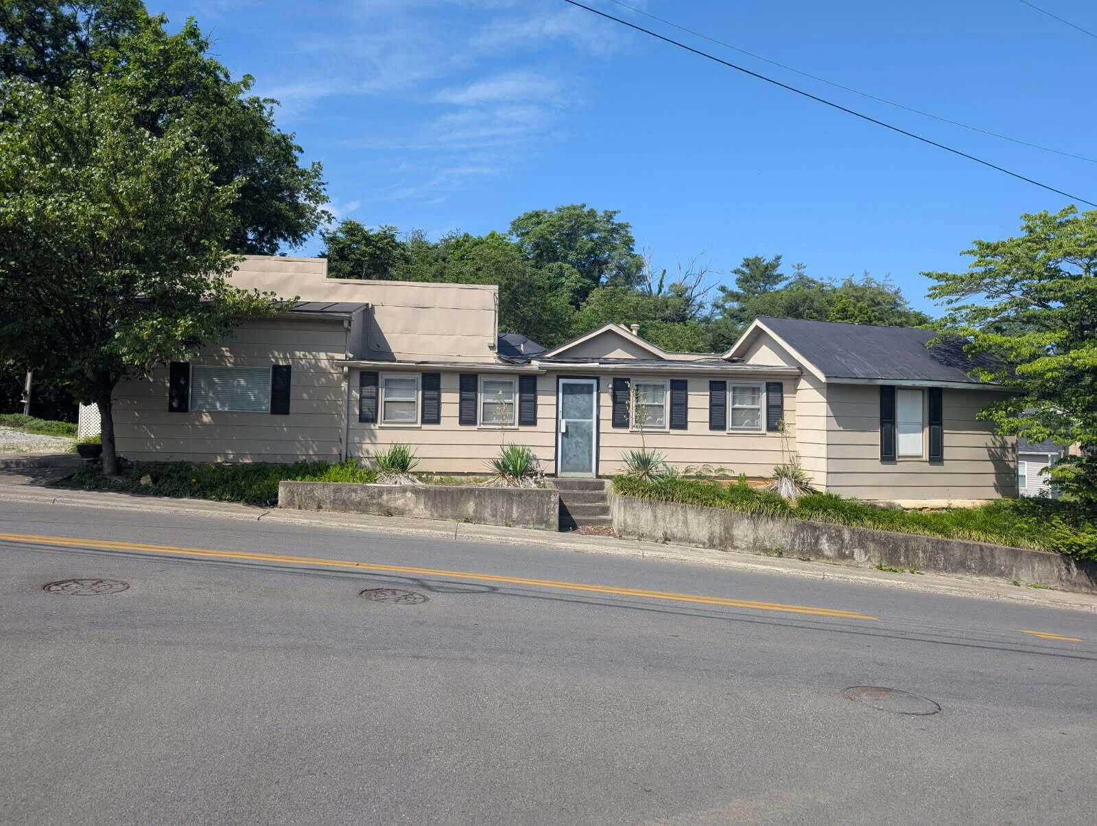 801 Bedford RD