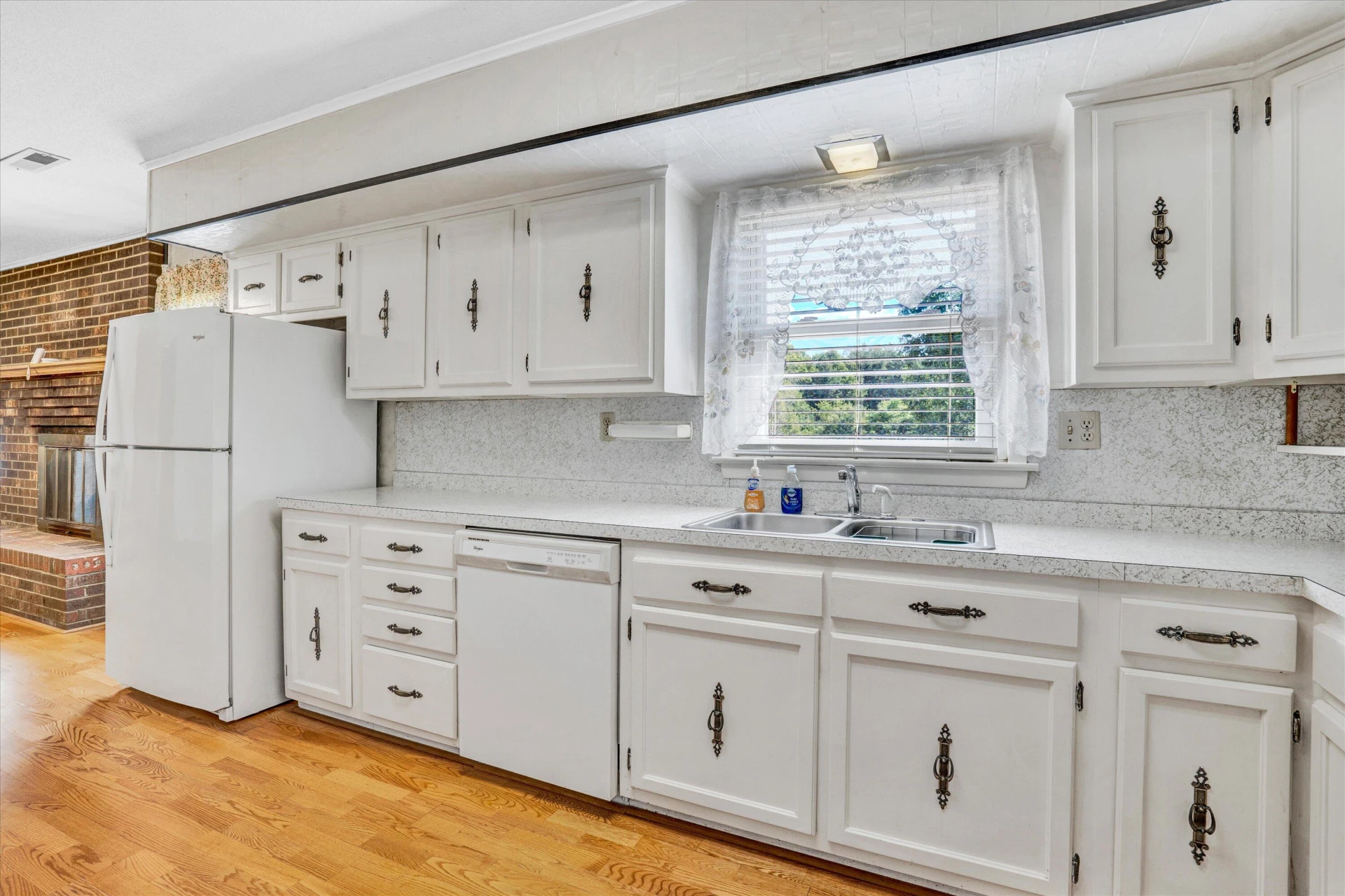 2680 FORK MOUNTAIN RD - Photo 12