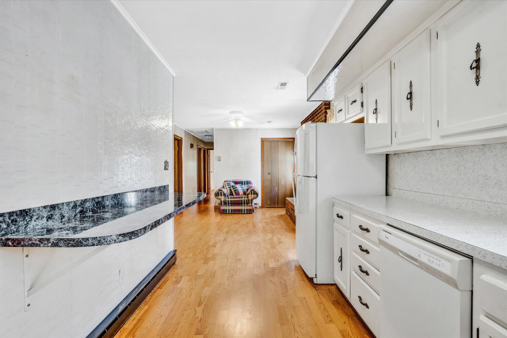 2680 FORK MOUNTAIN RD - Photo 14