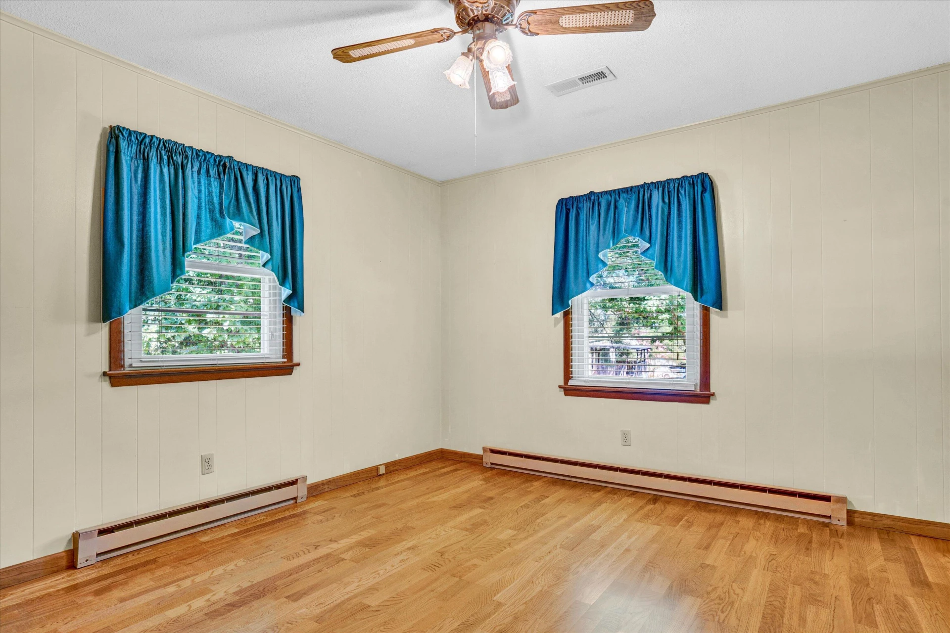 2680 FORK MOUNTAIN RD - Photo 20