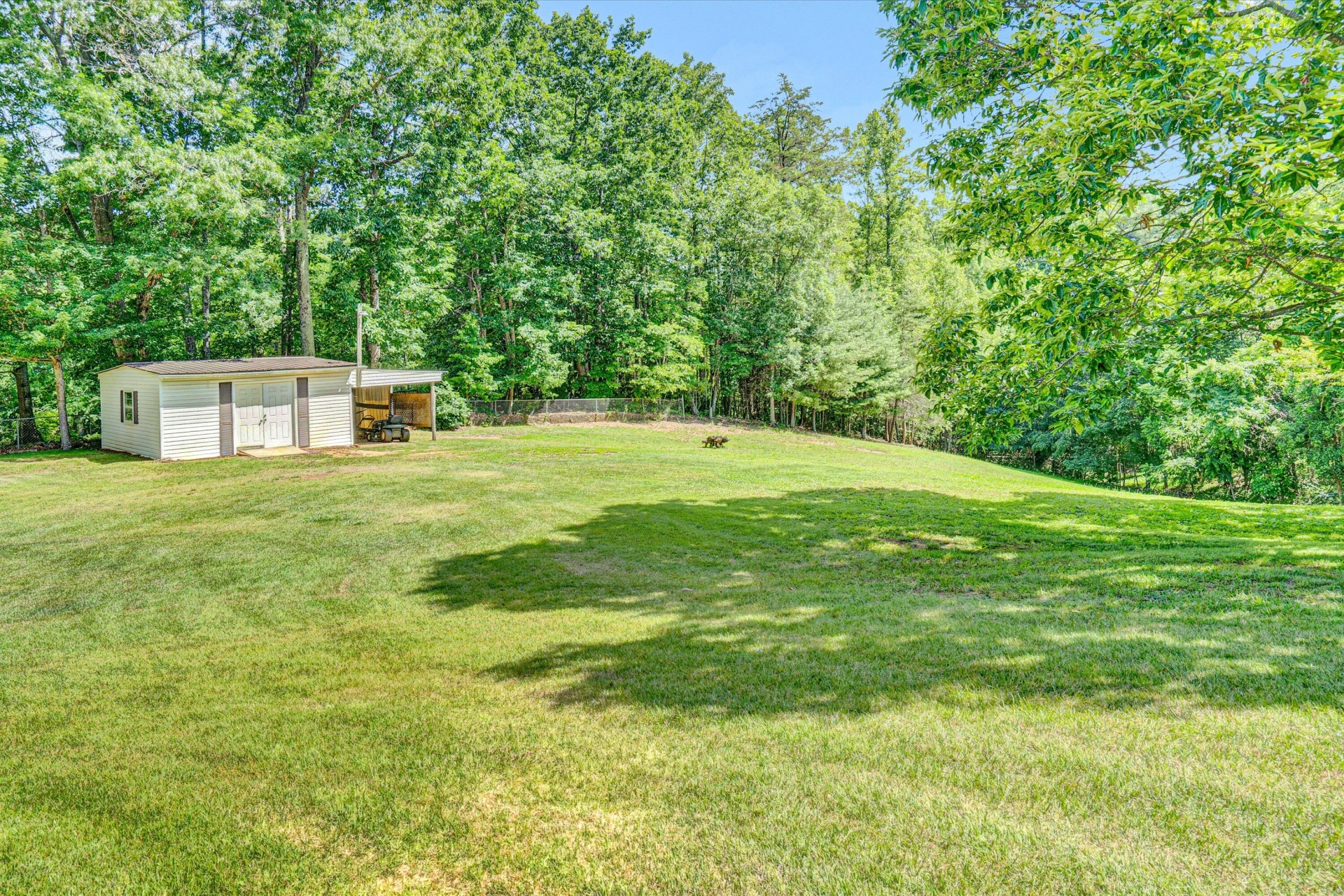 2680 FORK MOUNTAIN RD - Photo 34