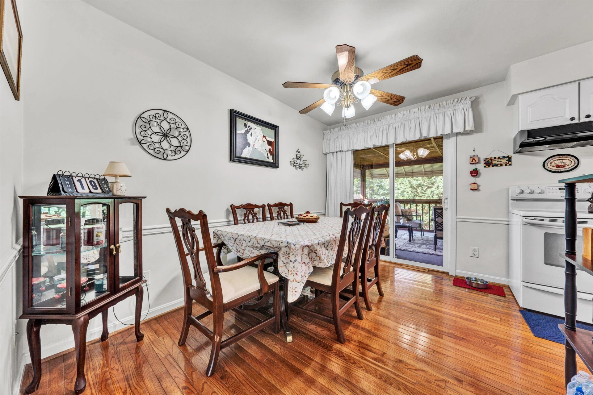 3314 Meadowrun DR - Photo 7
