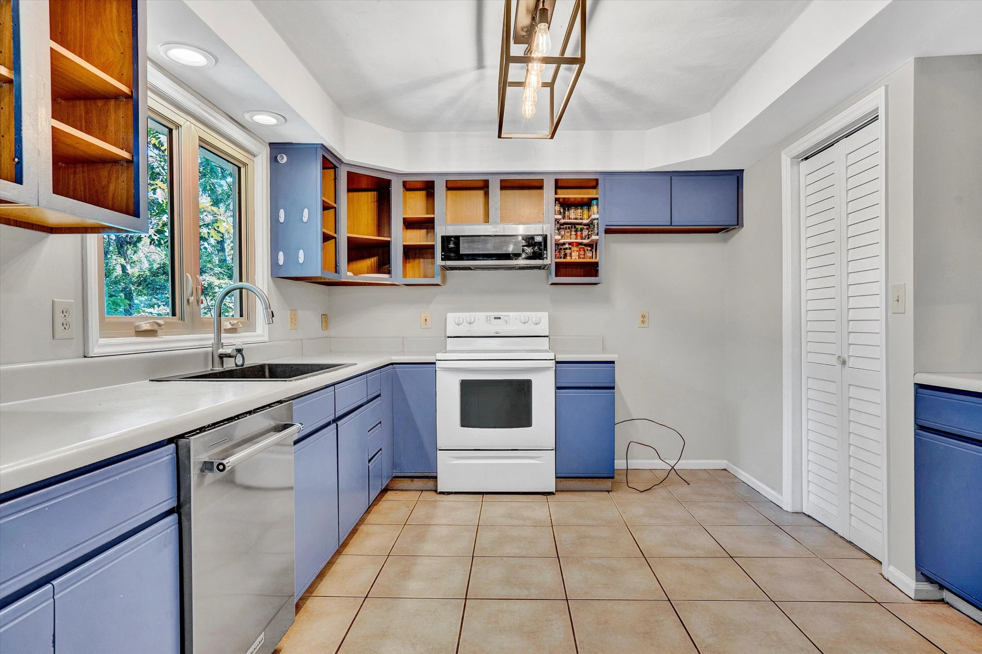 5259 Crossbow CIR - Photo 14