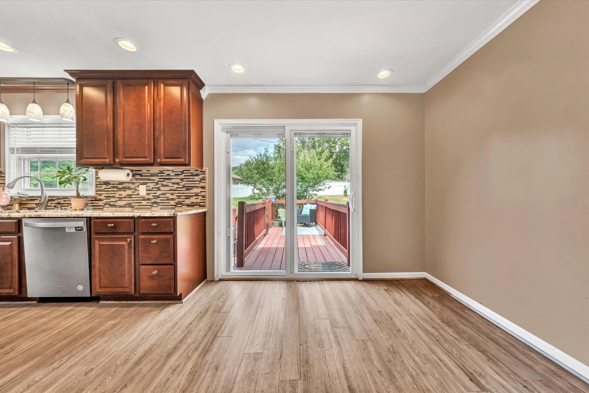 2604 McVitty RD - Photo 6