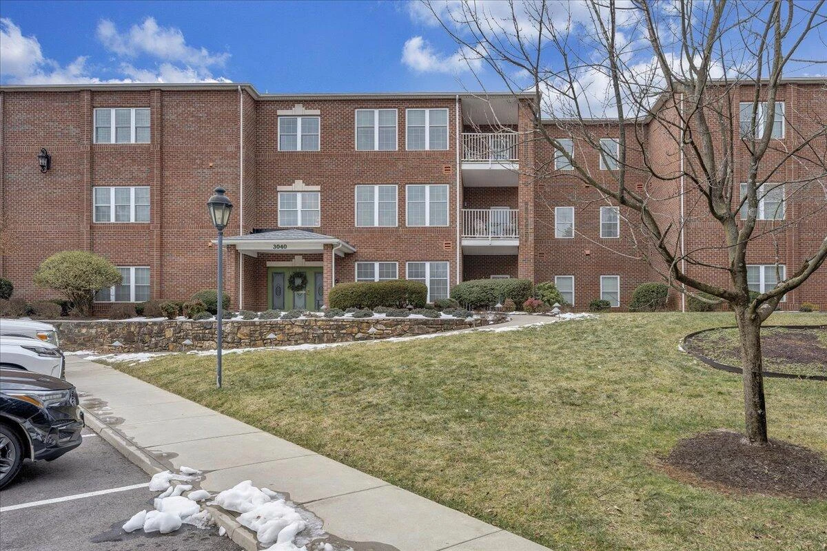 3040 Mcvitty Forest DR #211 - Photo 4
