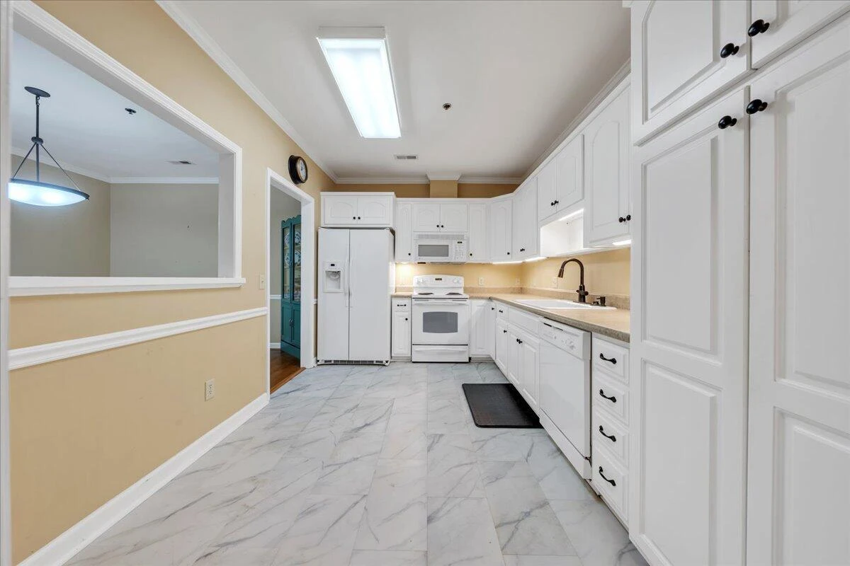 3040 Mcvitty Forest DR #211 - Photo 48