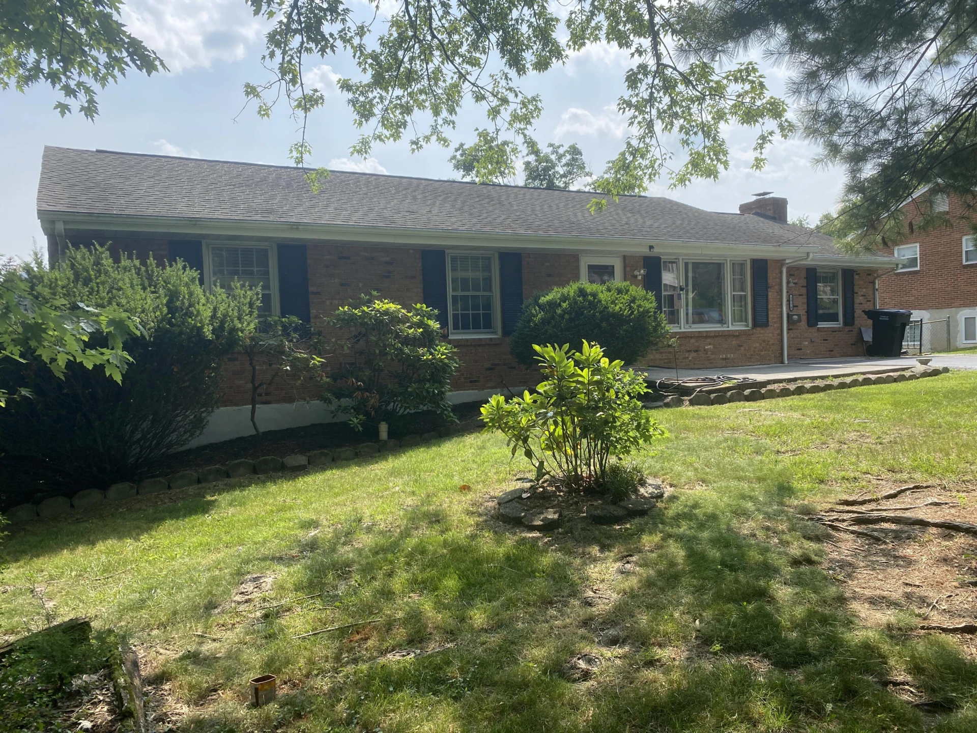 2914 Diplomat DR - Photo 2