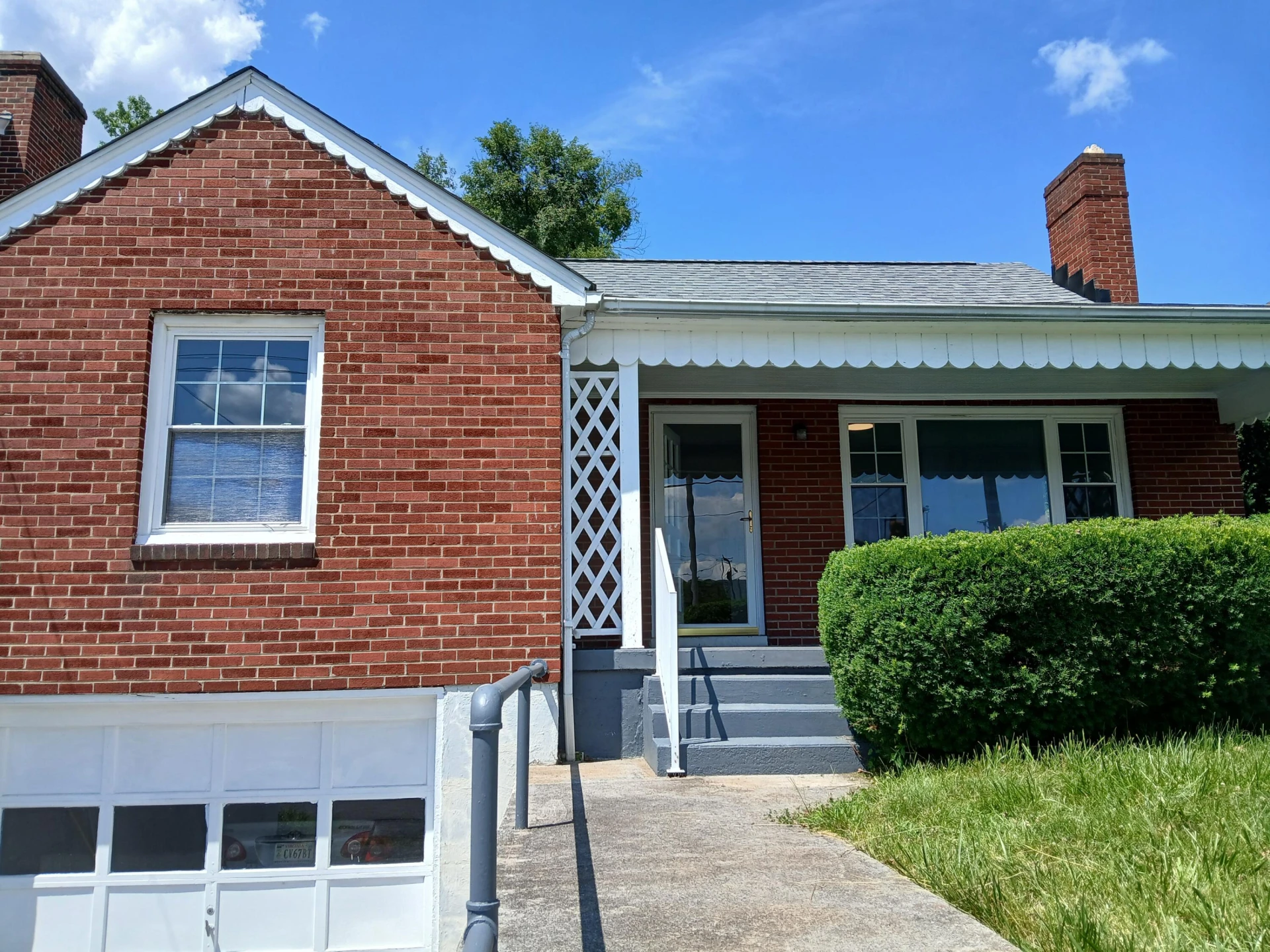 214 Madison ST