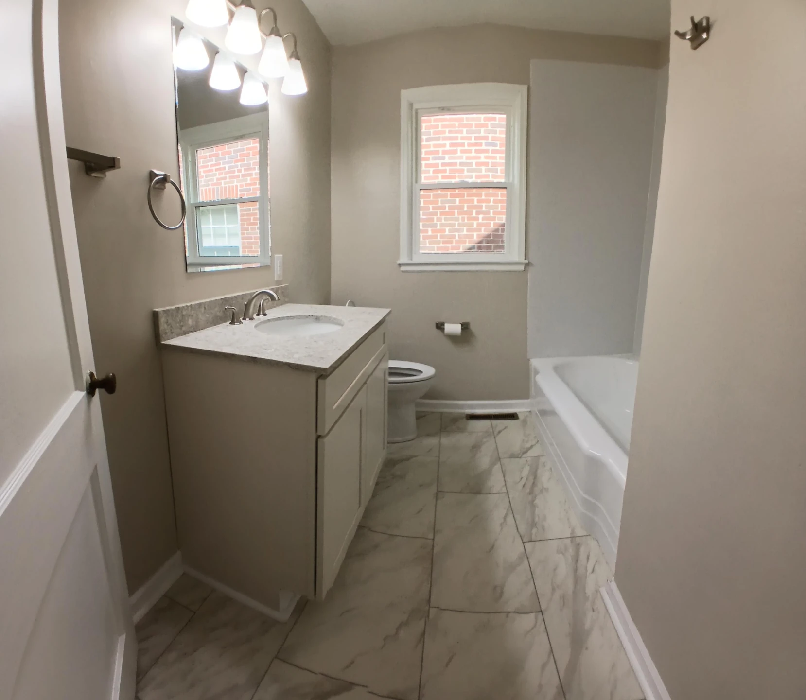 214 Madison ST - Photo 7
