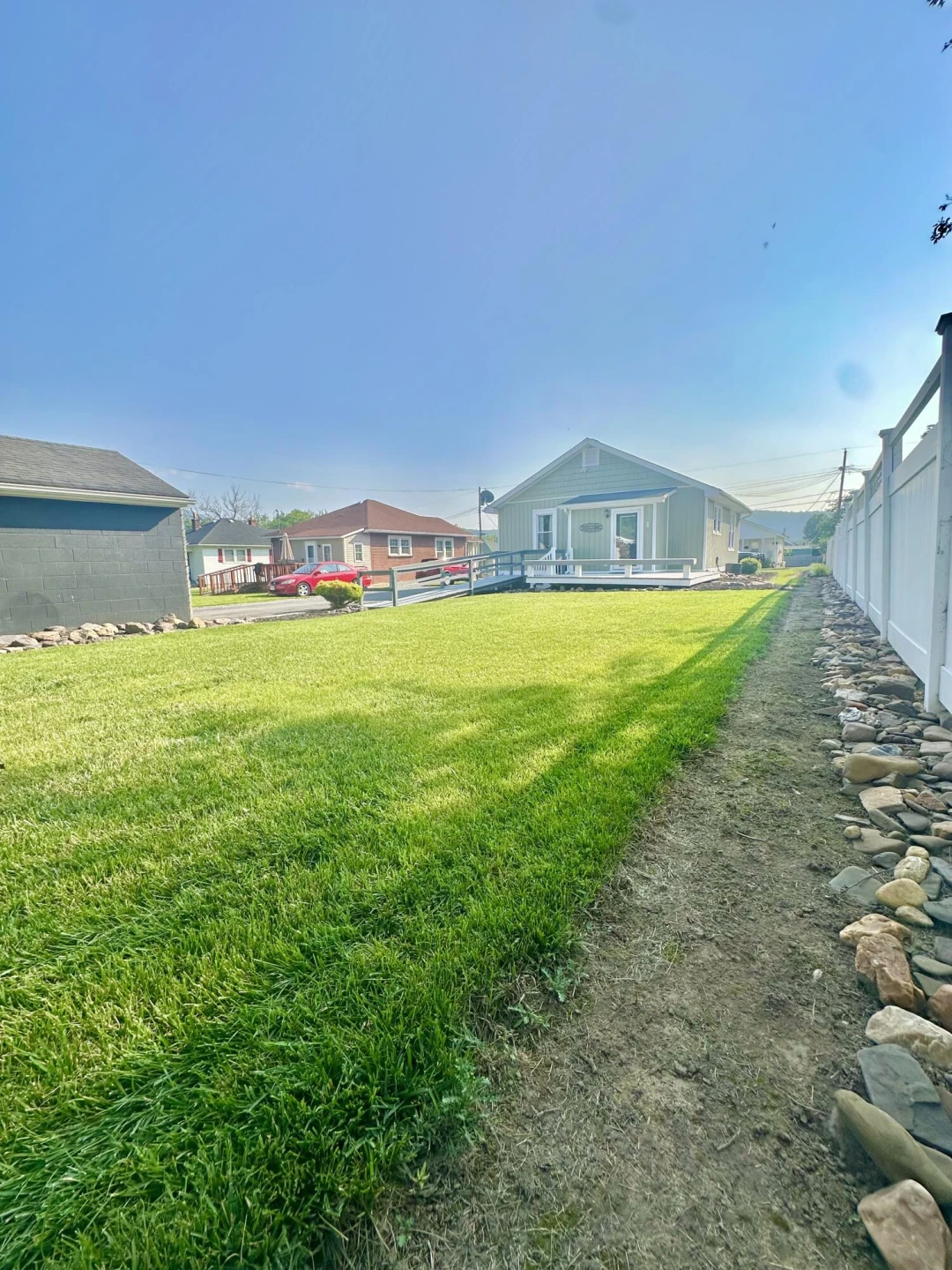 2019 Lee AVE - Photo 12