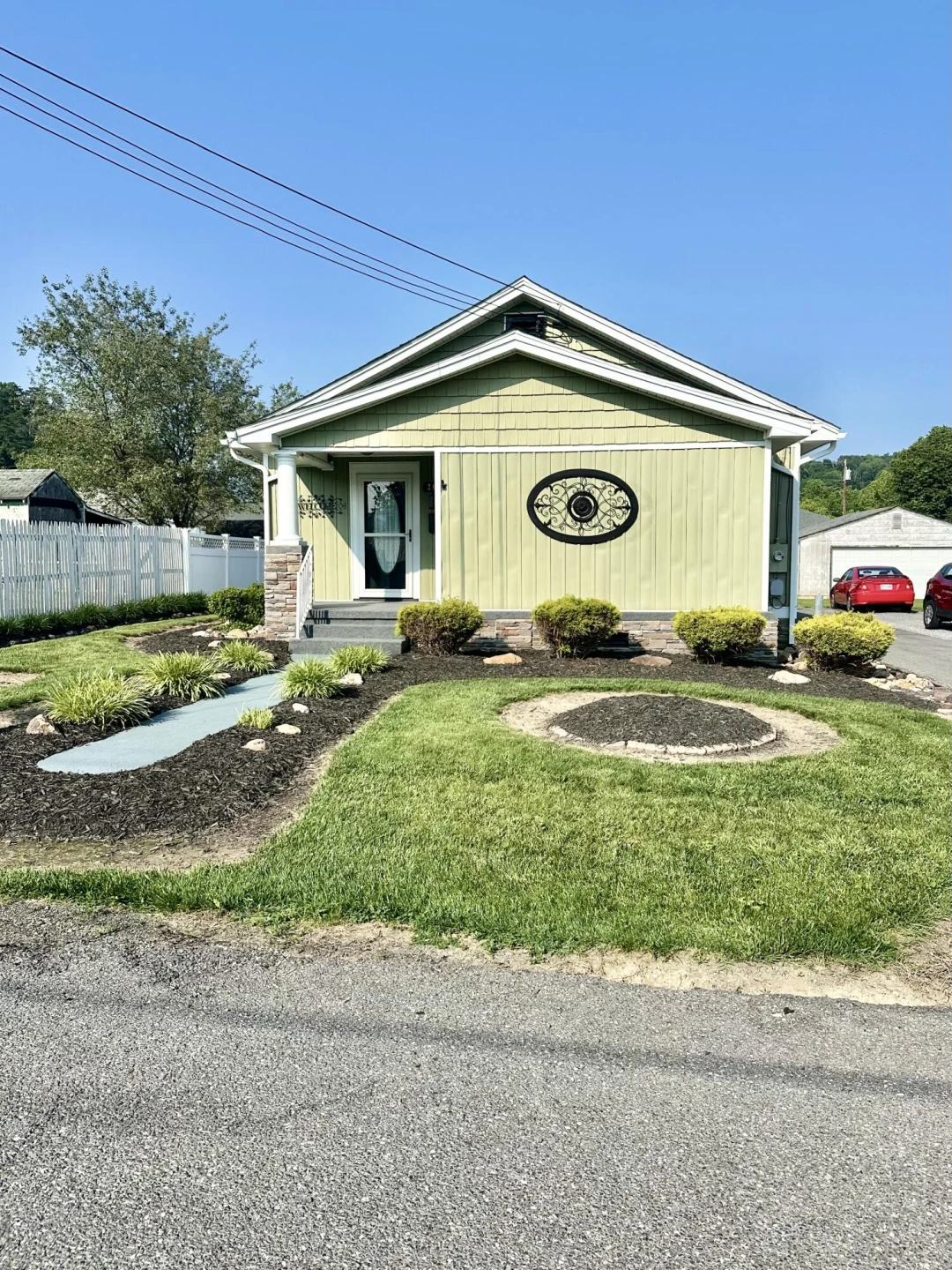 2019 Lee AVE - Photo 3