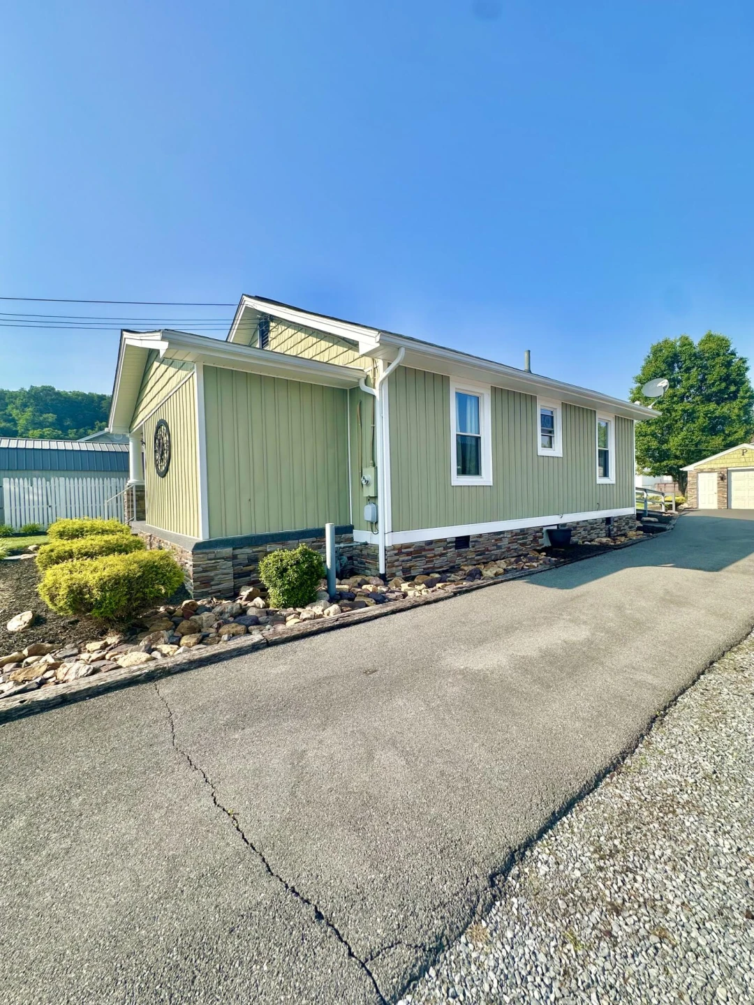 2019 Lee AVE - Photo 8