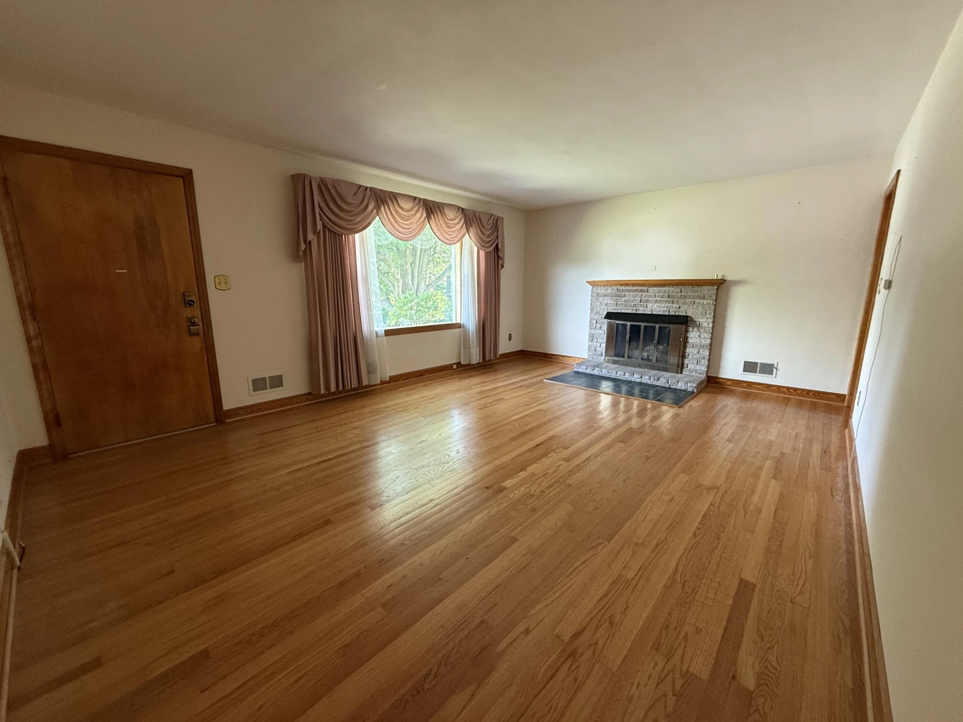 420 HOMEPLACE DR - Photo 10