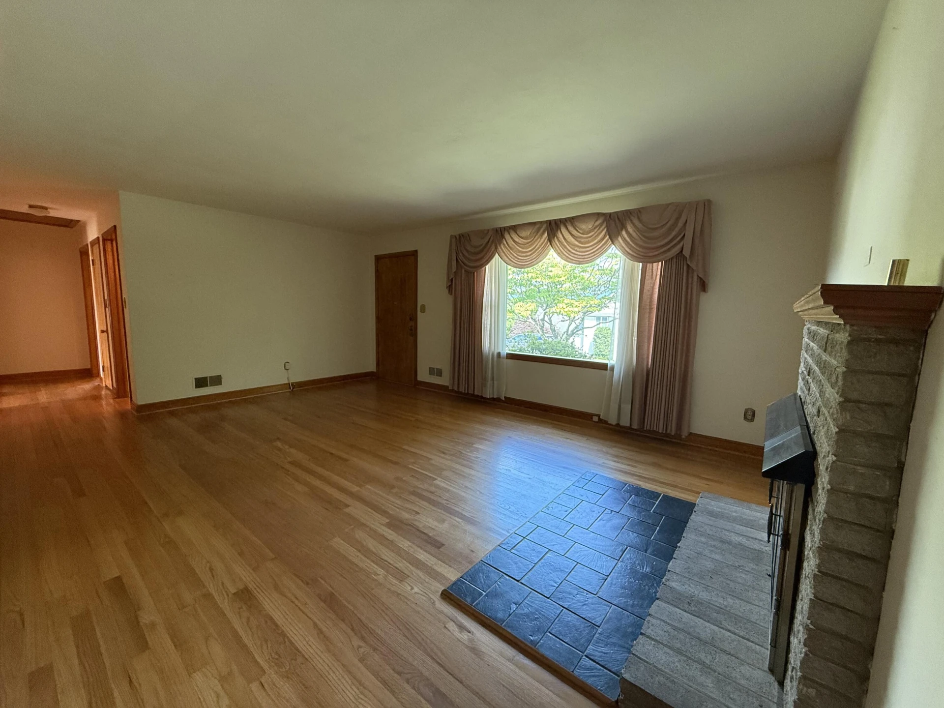 420 HOMEPLACE DR - Photo 11