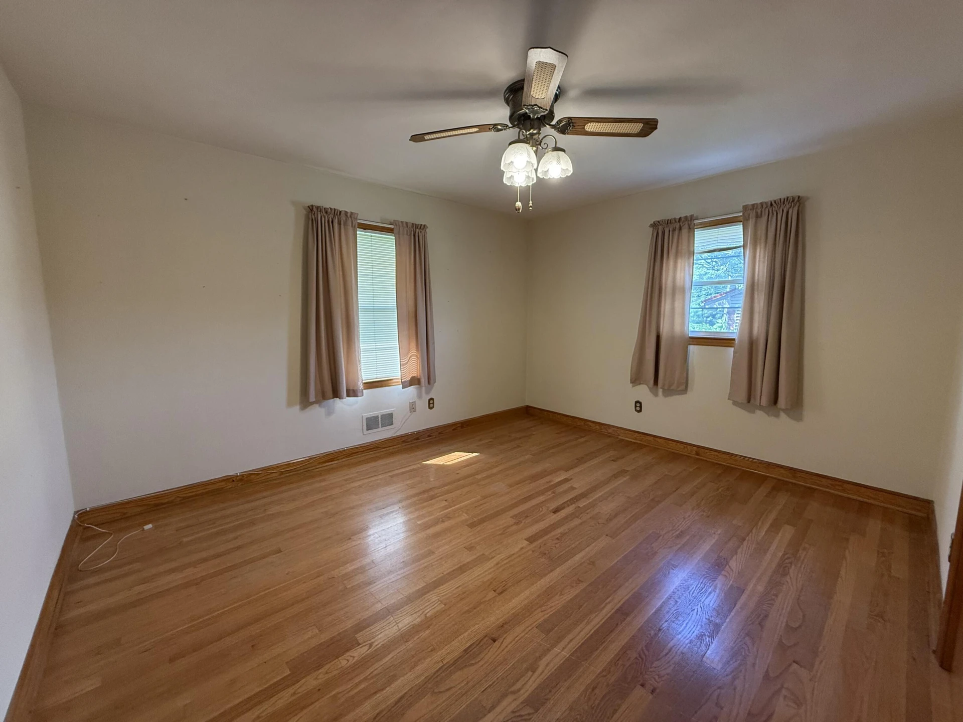 420 HOMEPLACE DR - Photo 13