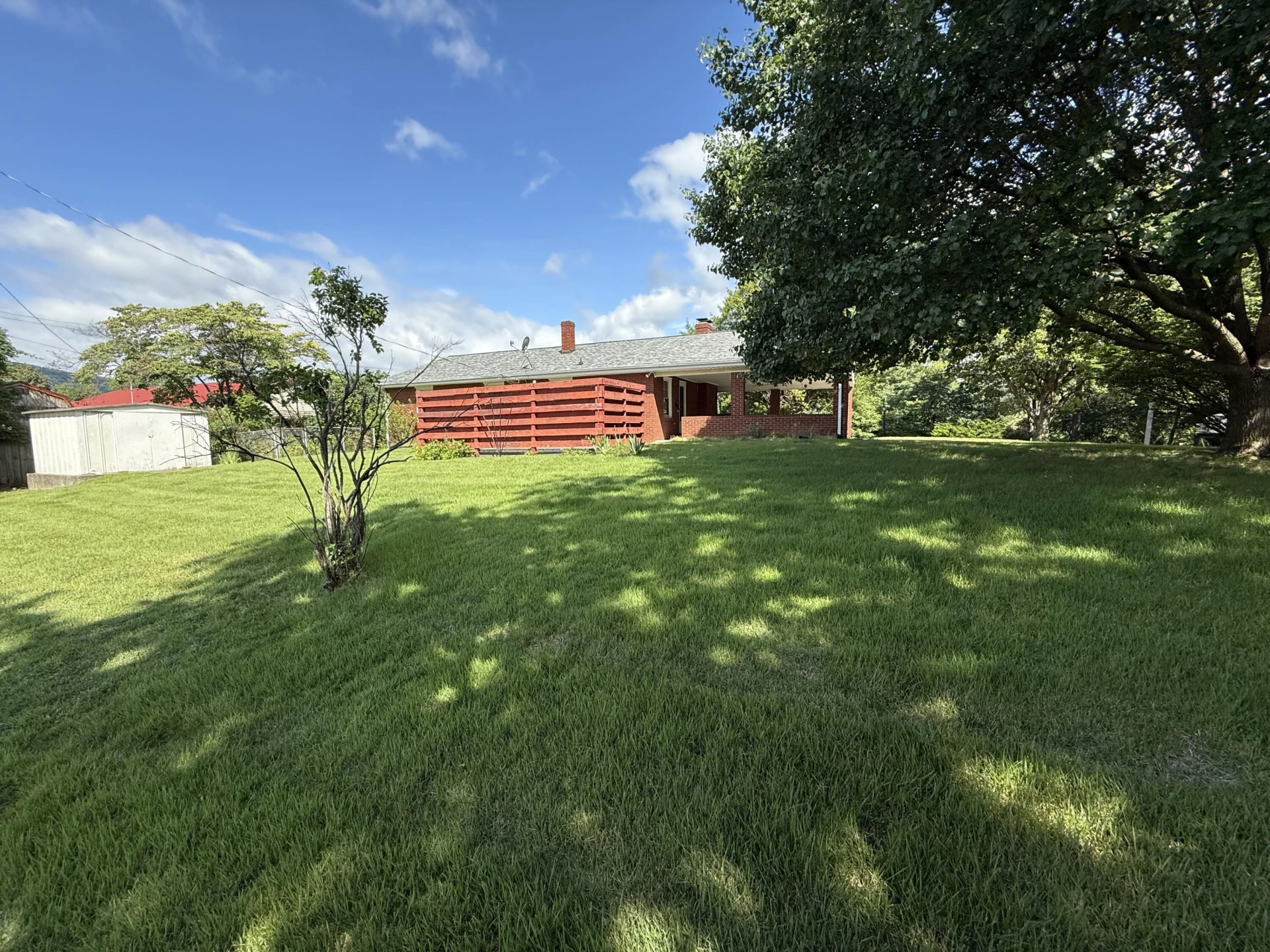 420 HOMEPLACE DR - Photo 6