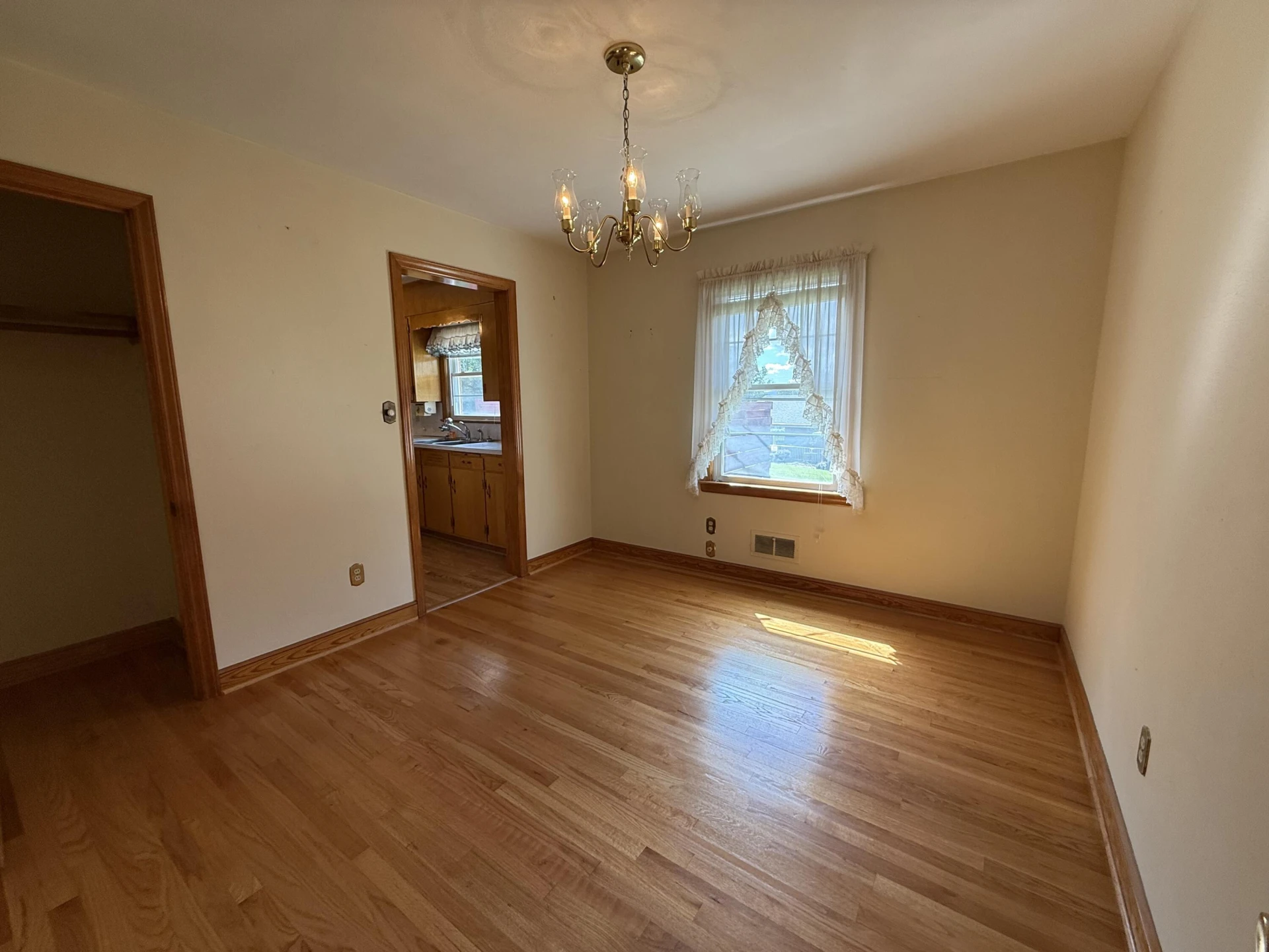 420 HOMEPLACE DR - Photo 9