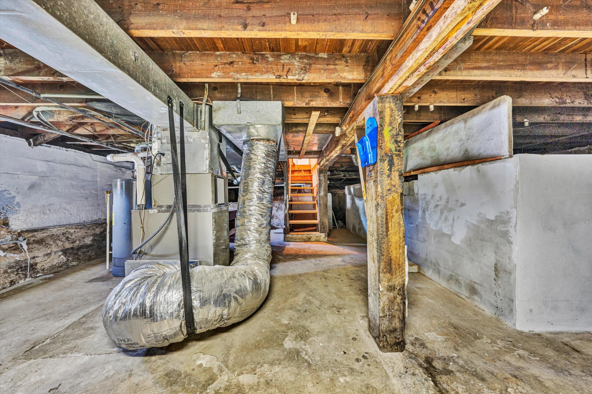 1108 Tompkins AVE - Photo 21