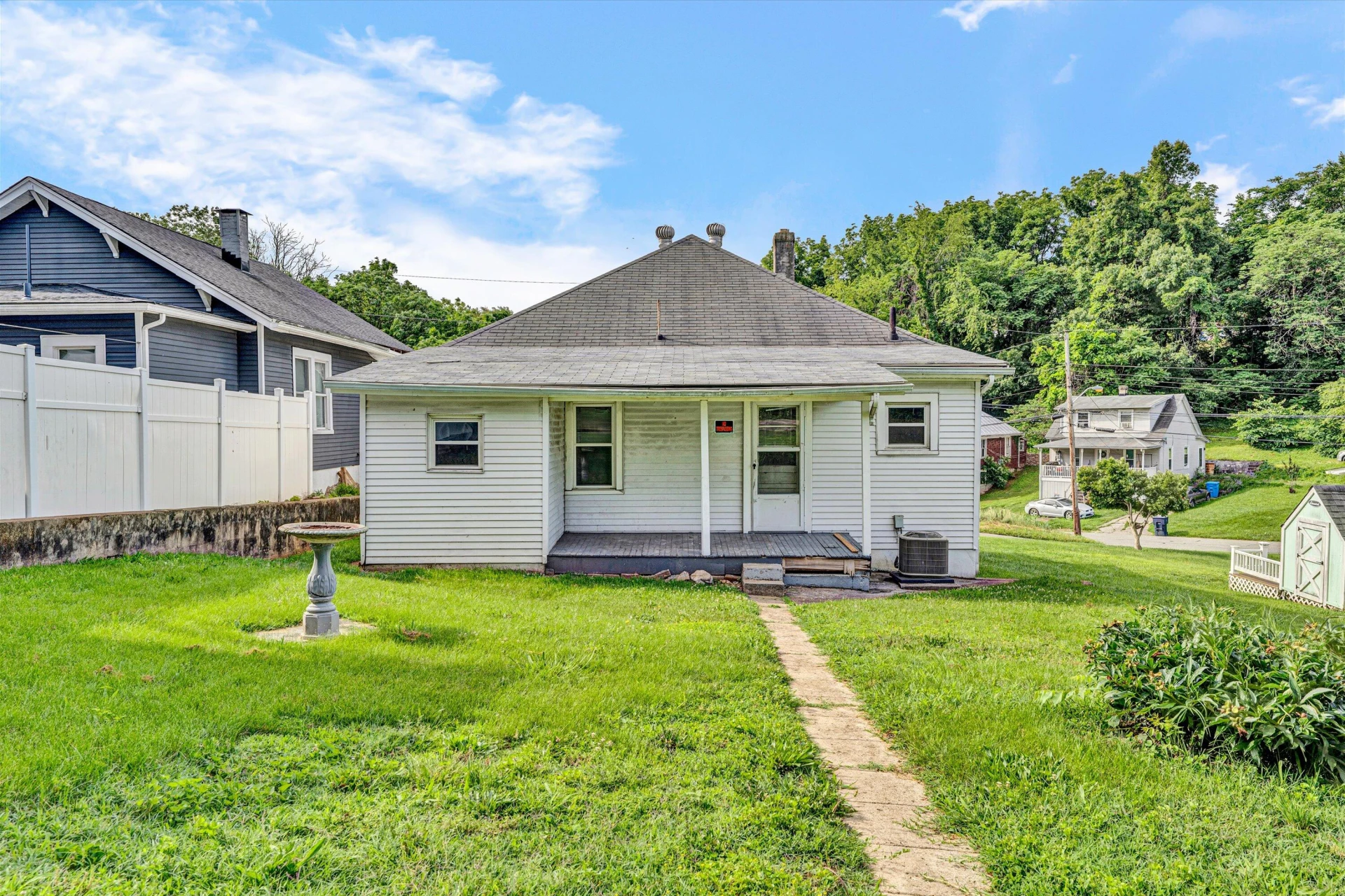 1108 Tompkins AVE - Photo 27
