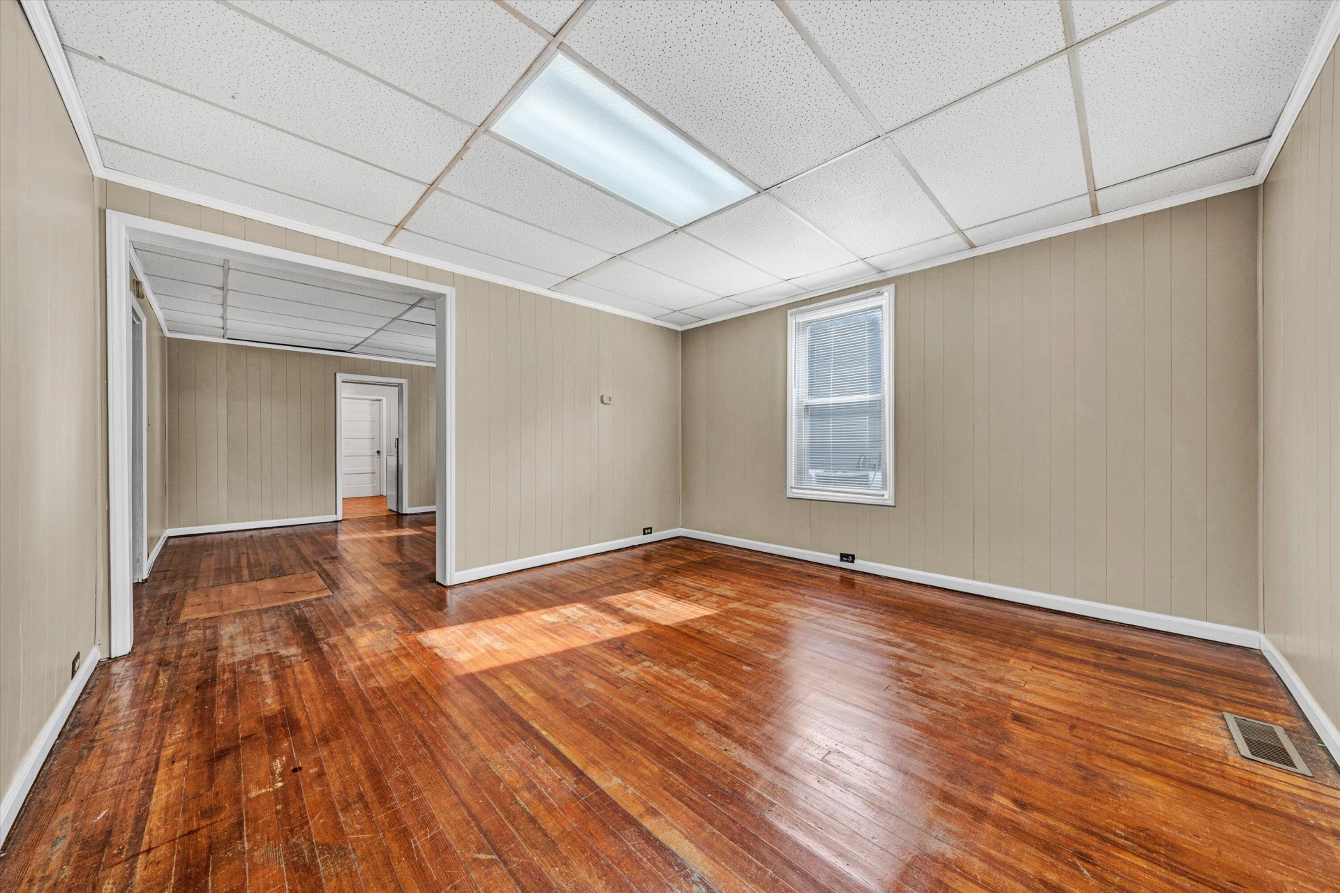 1108 Tompkins AVE - Photo 6
